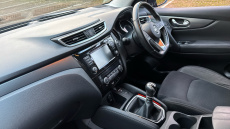 Nissan Qashqai 1.3 DiG-T N-Connecta 5dr Petrol Hatchback